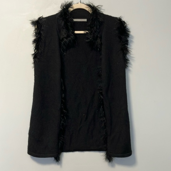 Alicia Adams Alpaca 100% baby alpaca black Fur Vest - Picture 1 of 6